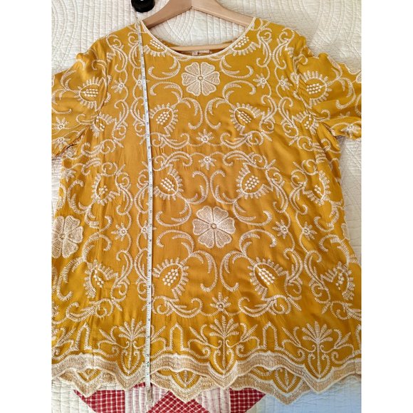 Hippie boho embroidered top with bell sleeves - Picture 4 of 4